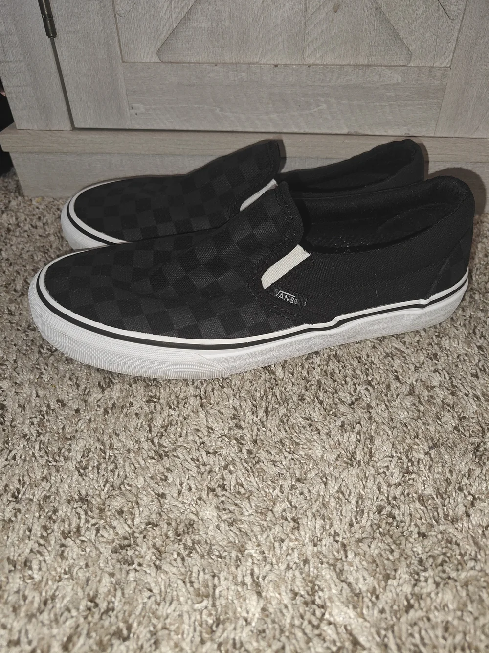 Vans slip sneakers